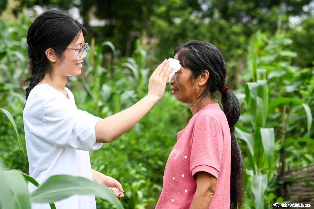 全网追的“扁担女孩”，找了一份暑假工，时薪12元 - 呼伦贝尔生活资讯 - 呼伦贝尔28生活网 hlbe.28life.net